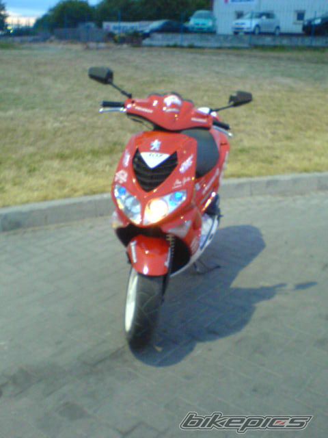 Photo 1352139