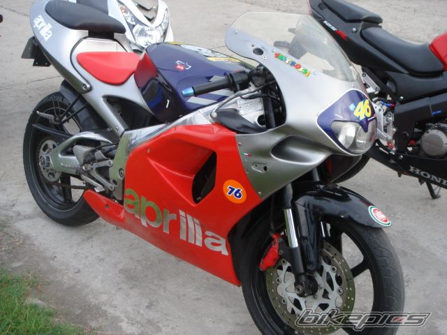 Photo 1352382