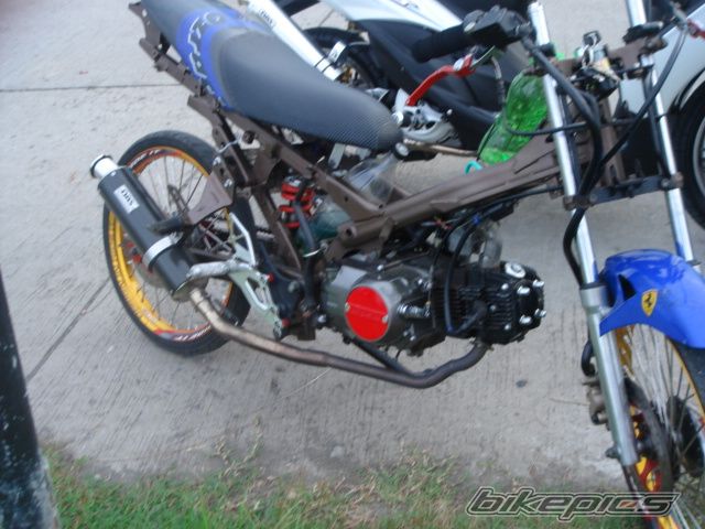 Photo 1352389