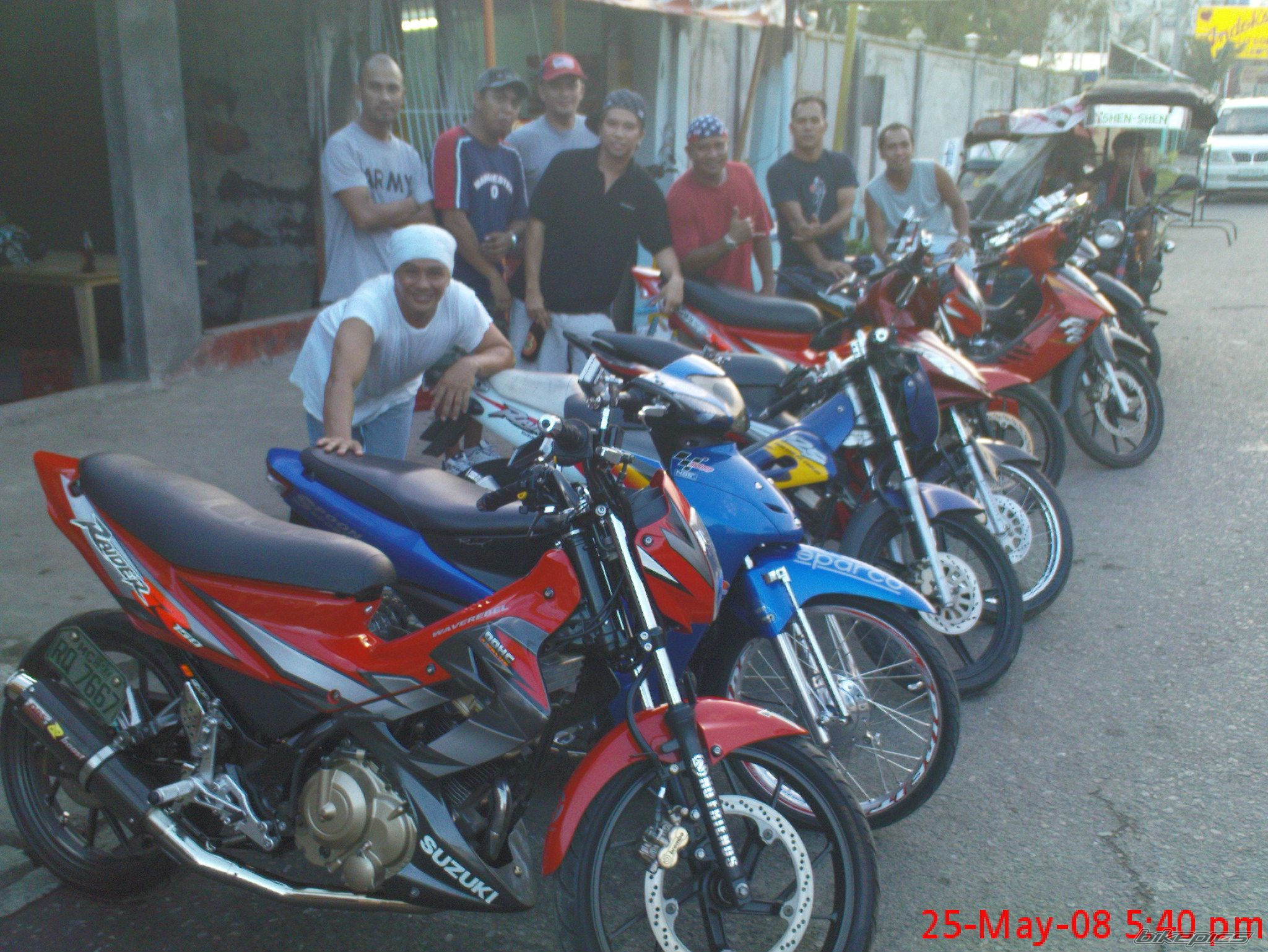 Photo 1352440
