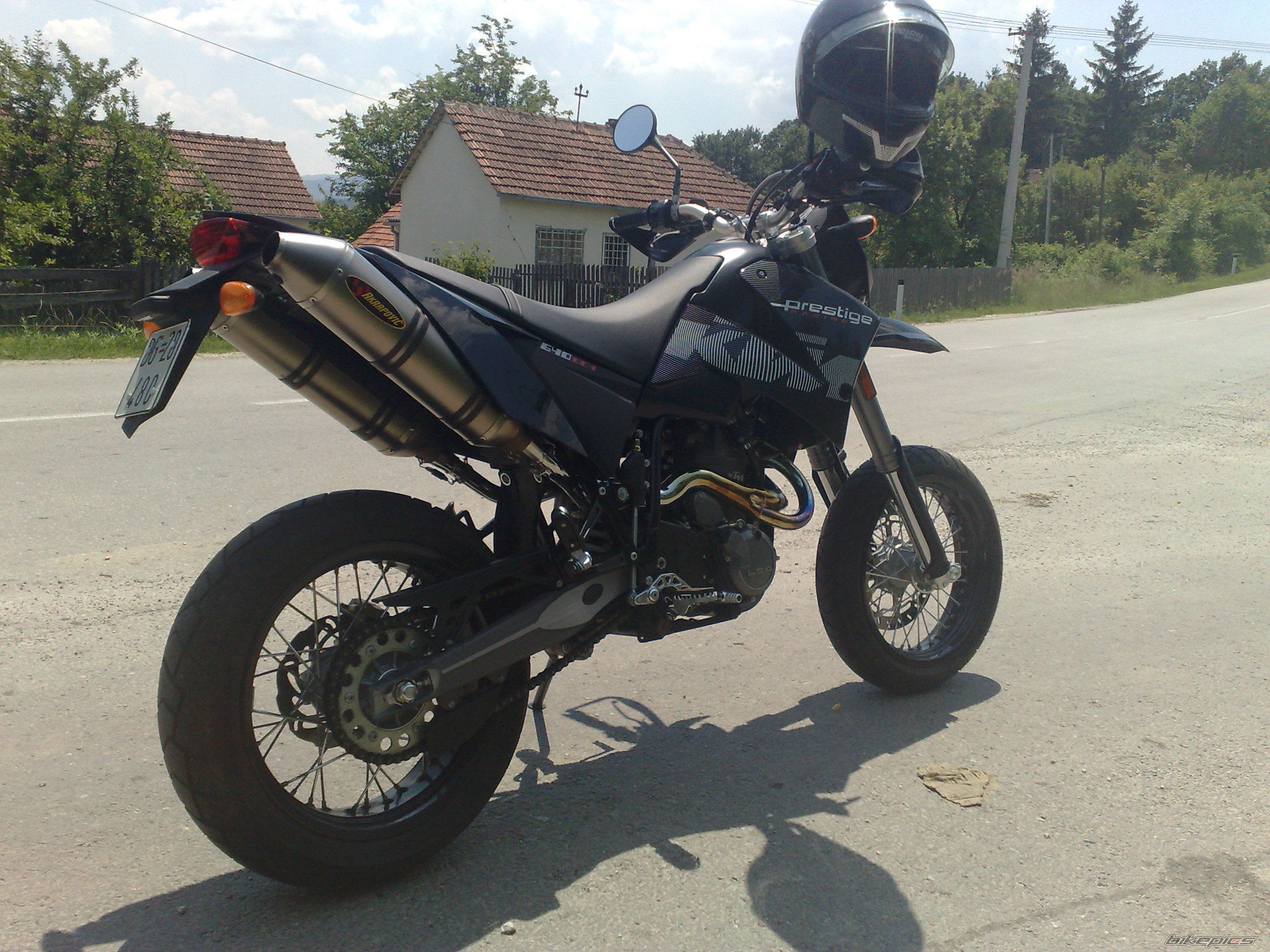 Photo 1352447