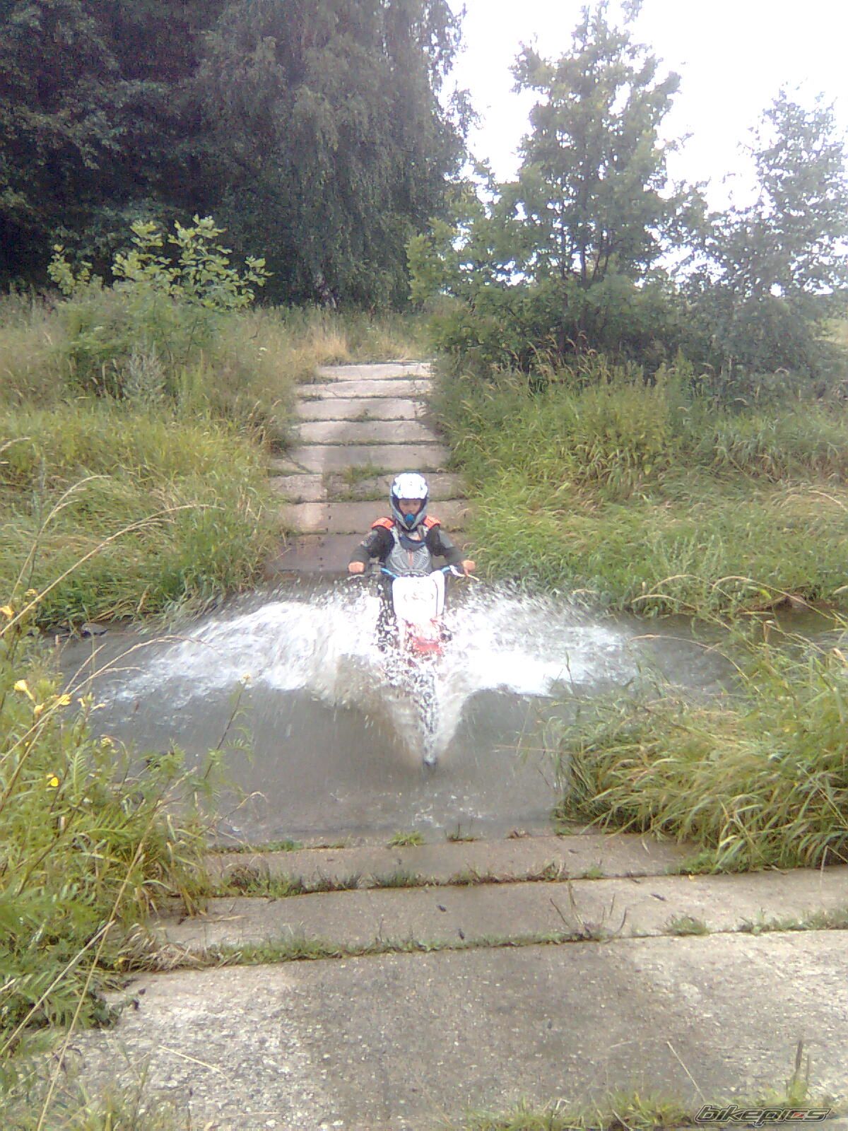 Photo 1352701