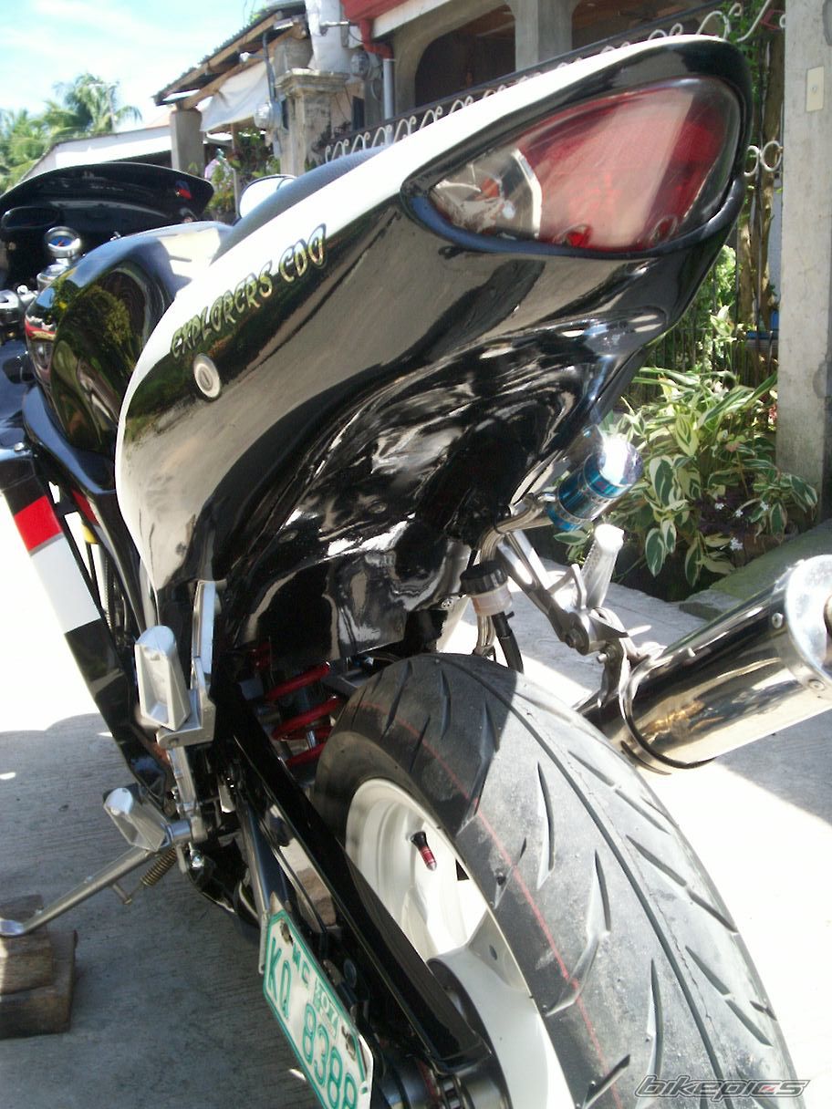 Photo 1352713