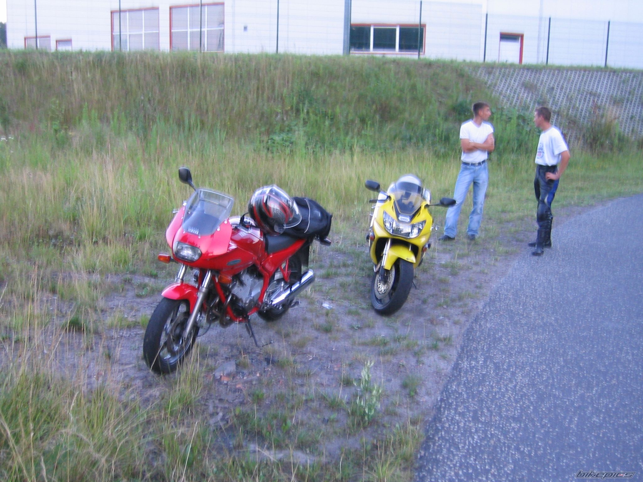 Photo 1352729