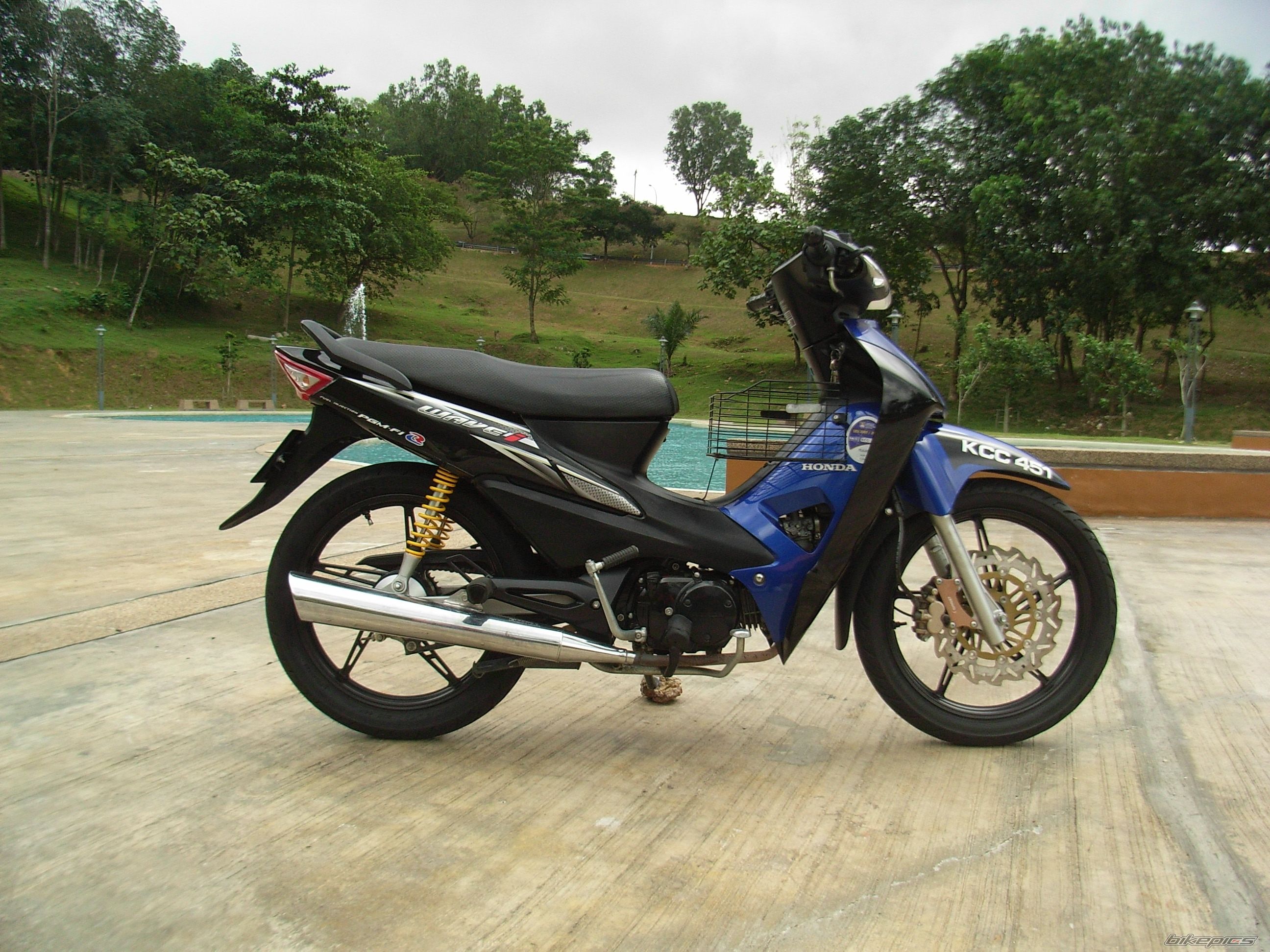 Photo 1352737