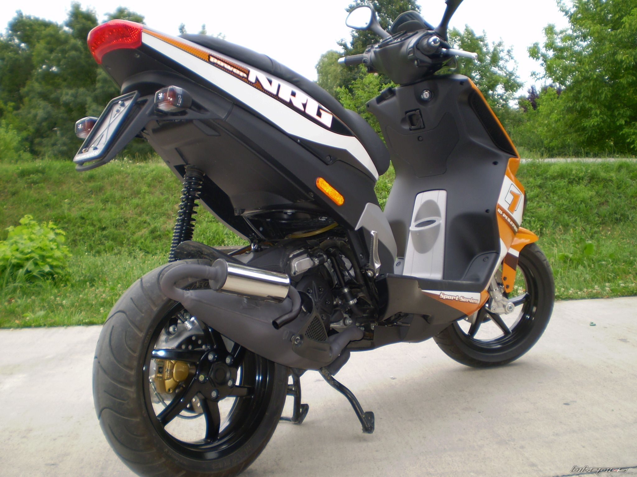 Photo 1352833