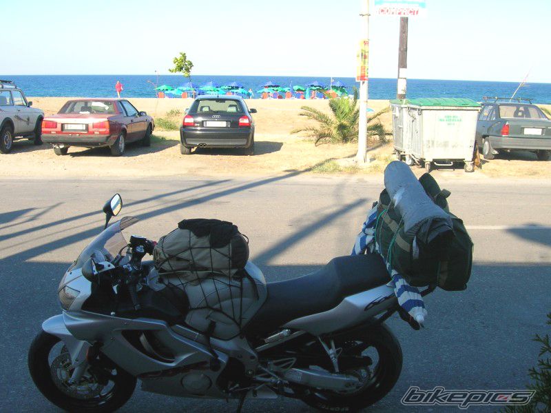 Photo 1352841