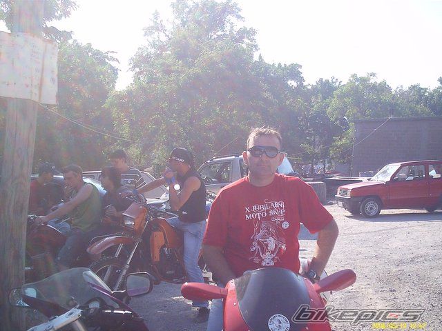 Photo 1352889