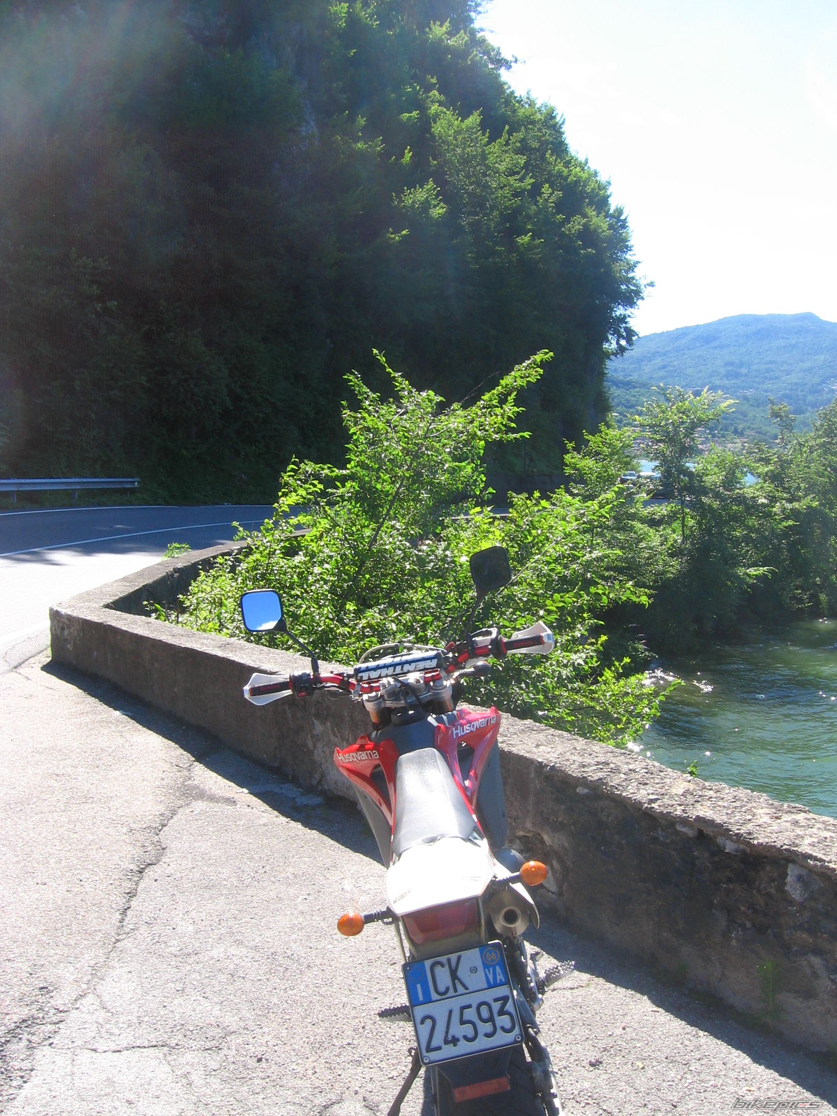 Photo 1352924