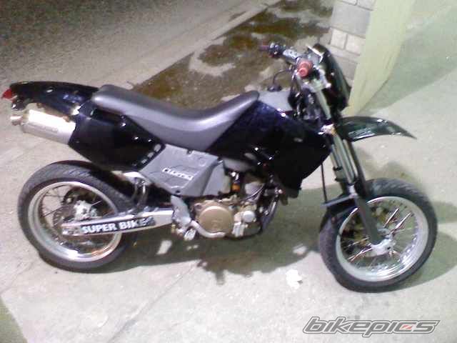 Photo 1352961