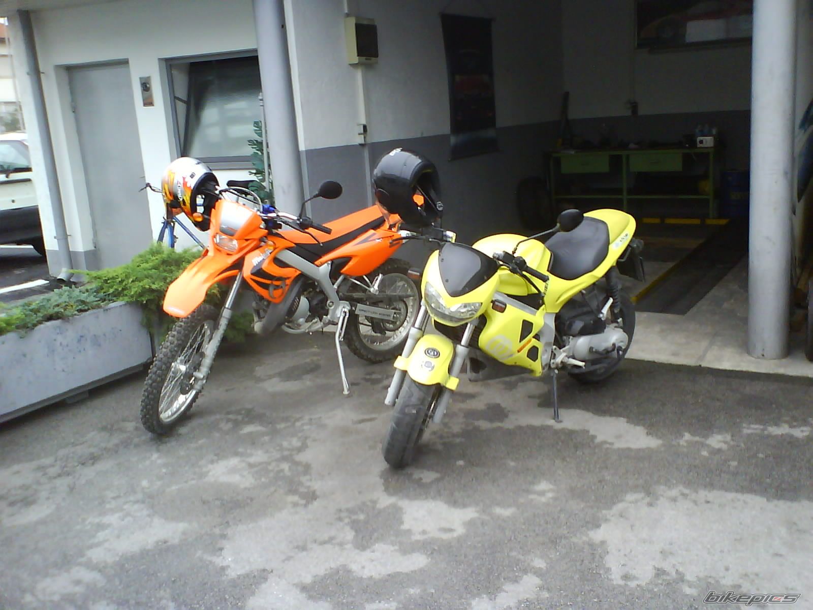 Photo 1353027