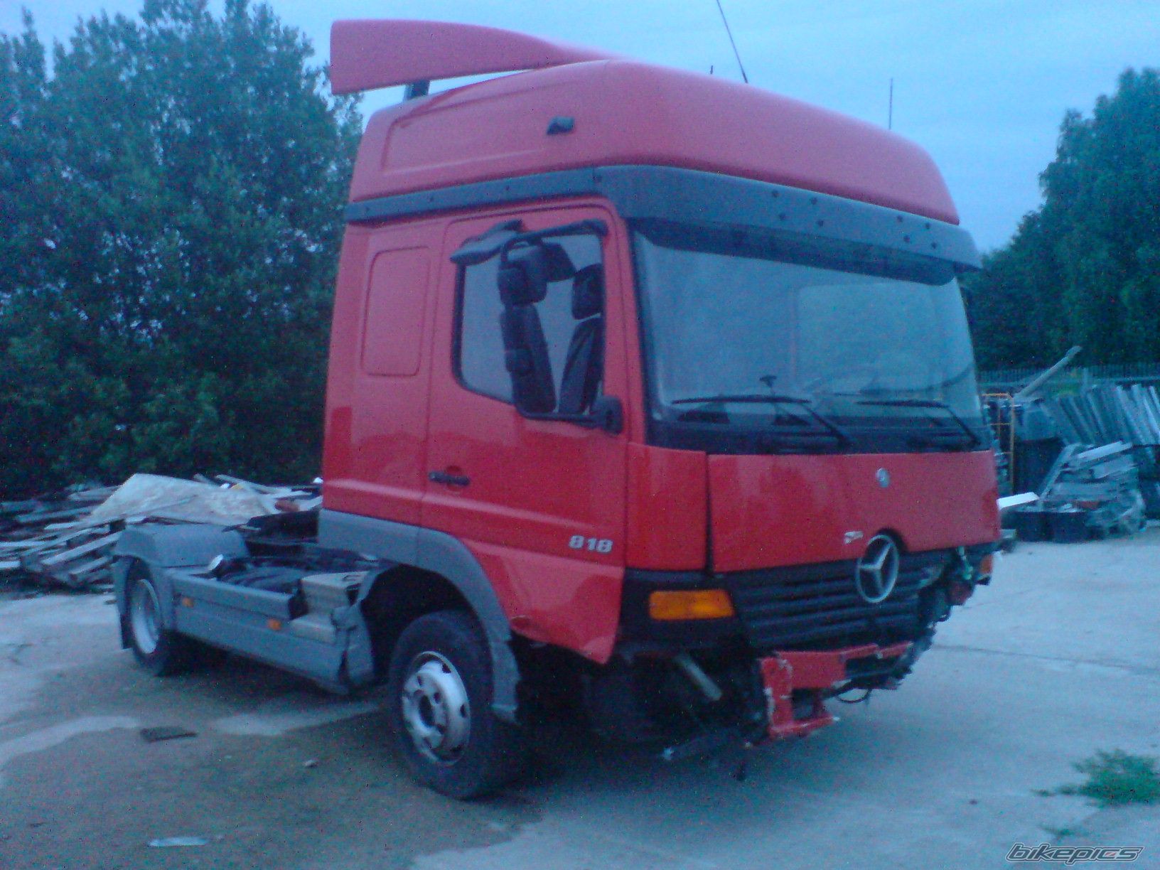 Photo 1353090