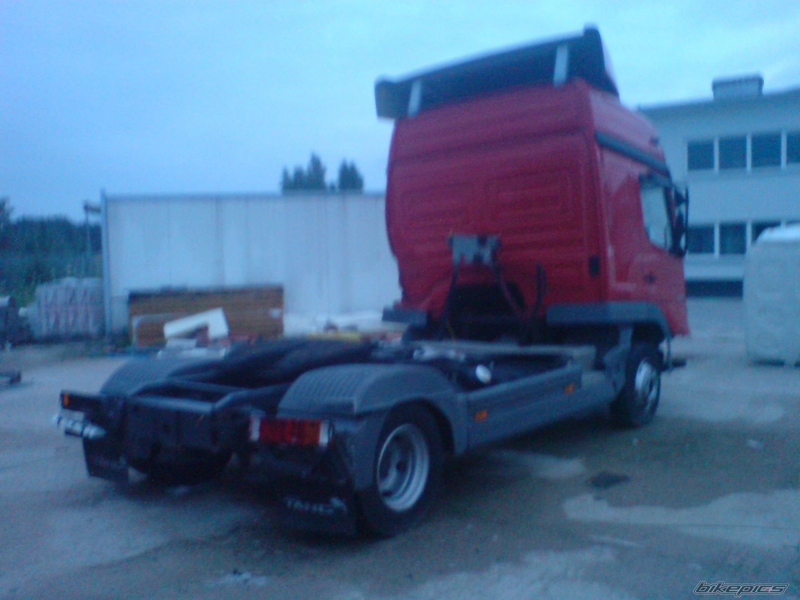 Photo 1353091