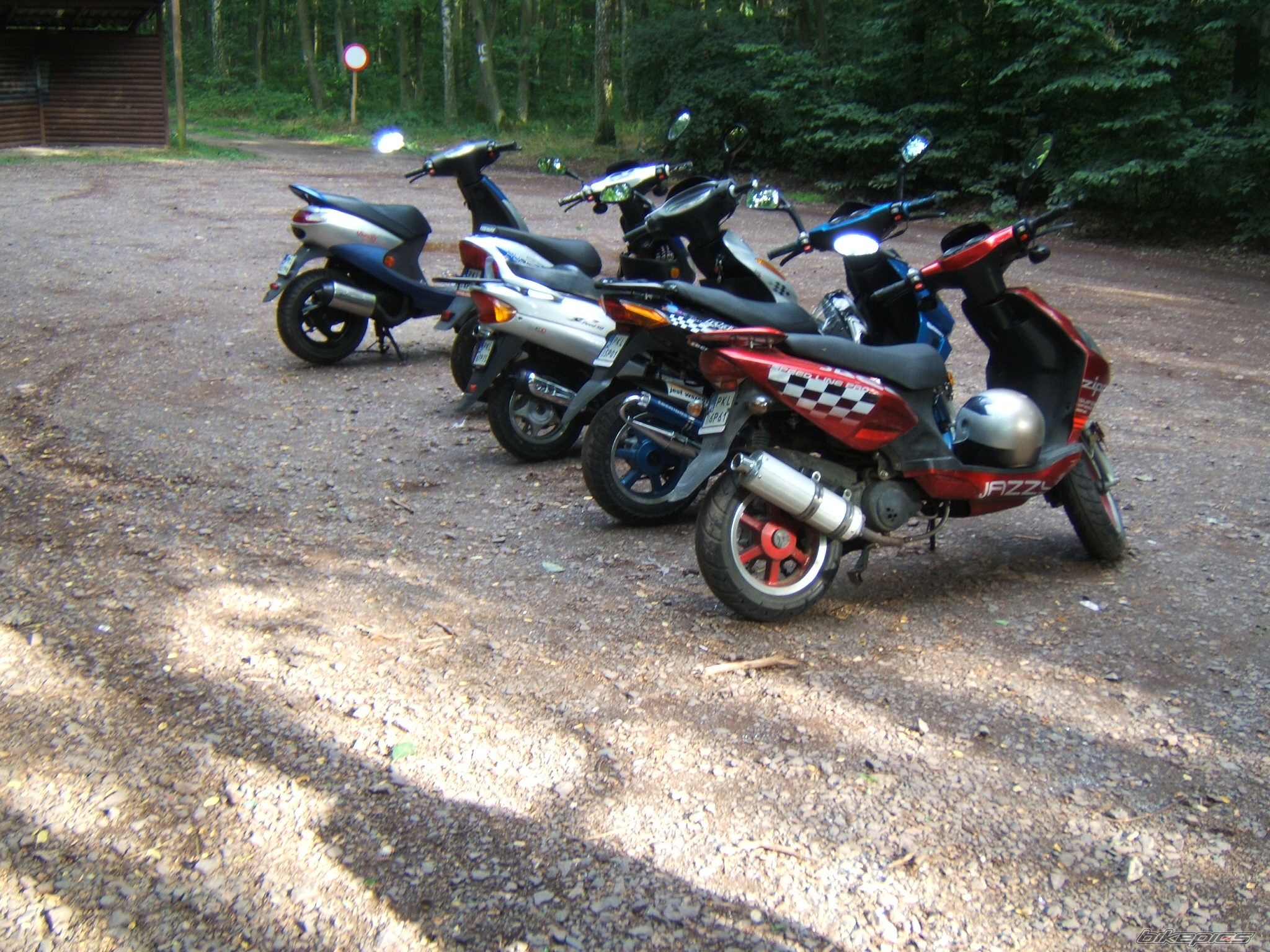 Photo 1353134