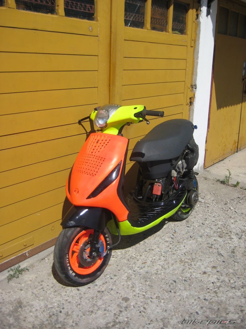 Photo 1353220