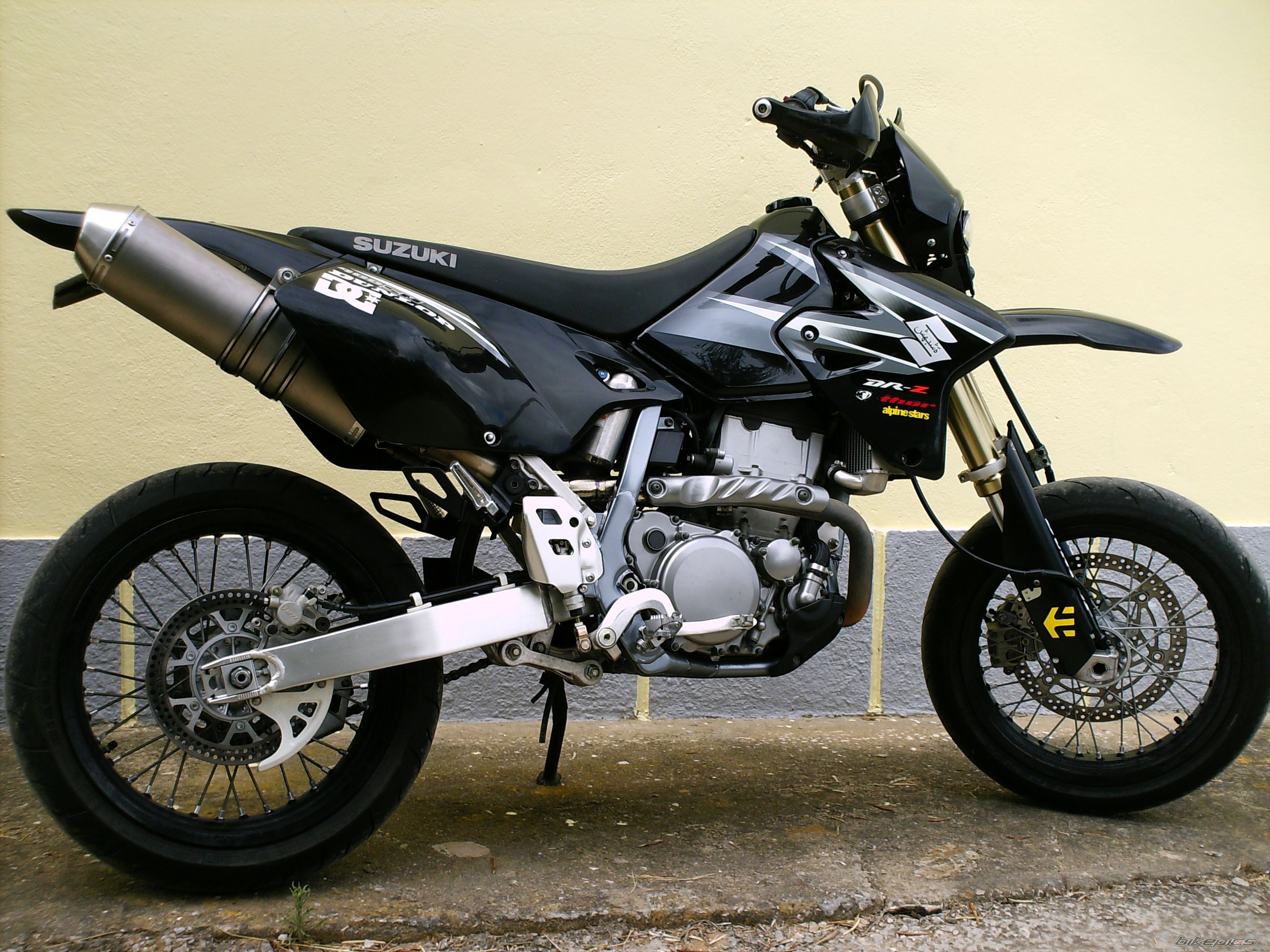 Photo 1353424