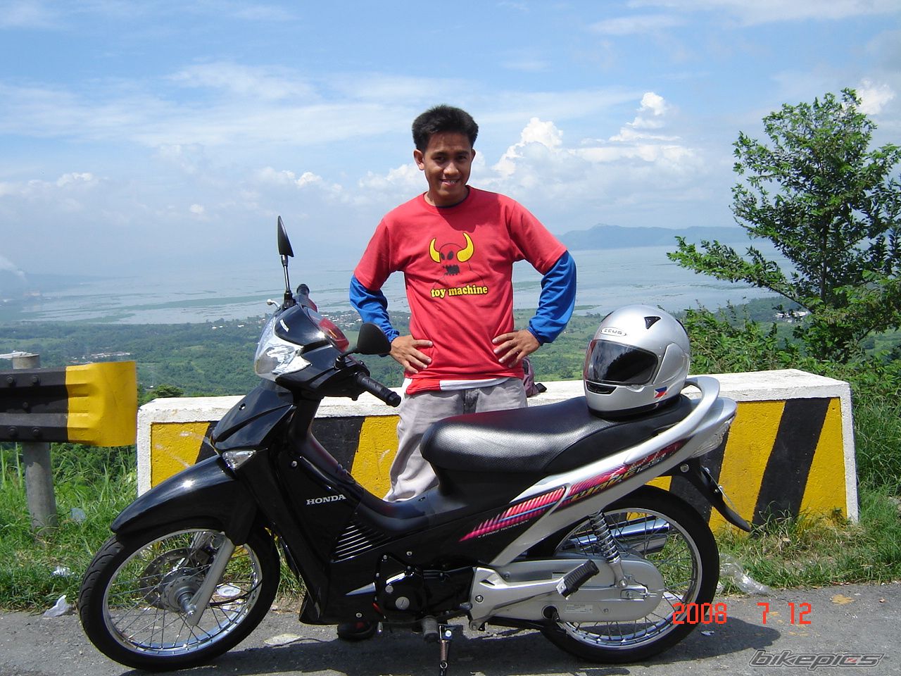 Photo 1353449