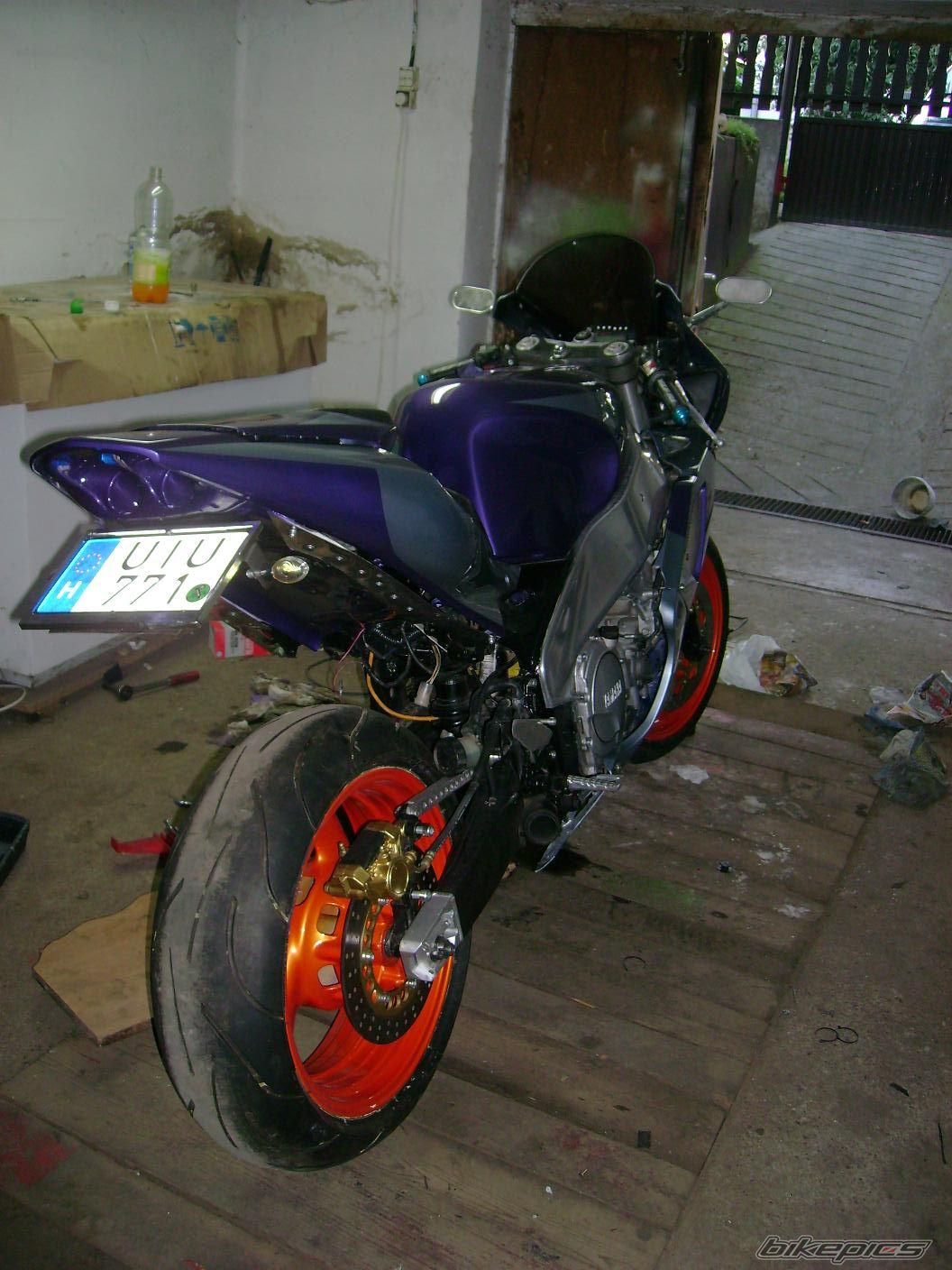 Photo 1353604