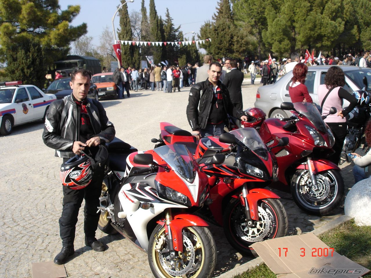 Photo 1353709