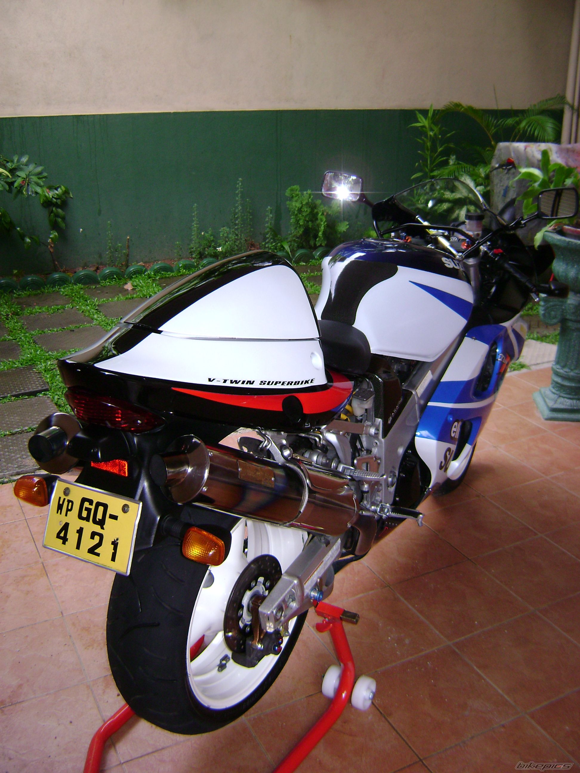 Photo 1353720