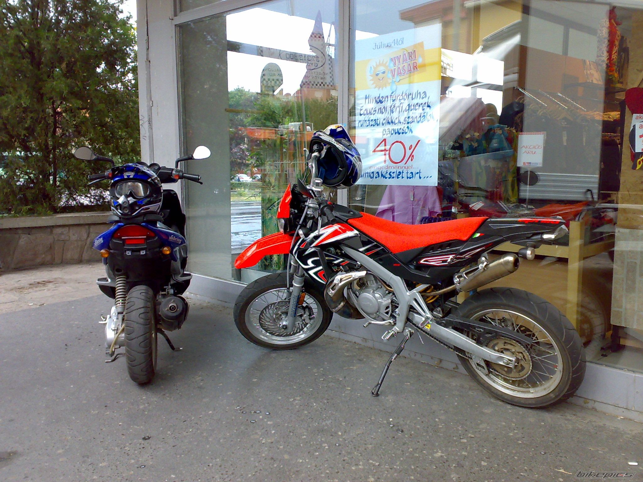 Photo 1354282