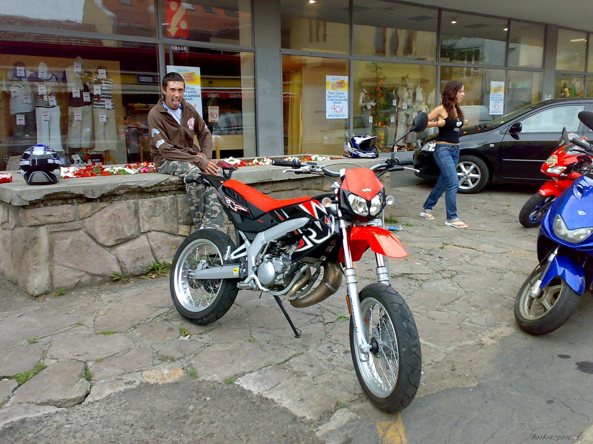 Photo 1354288
