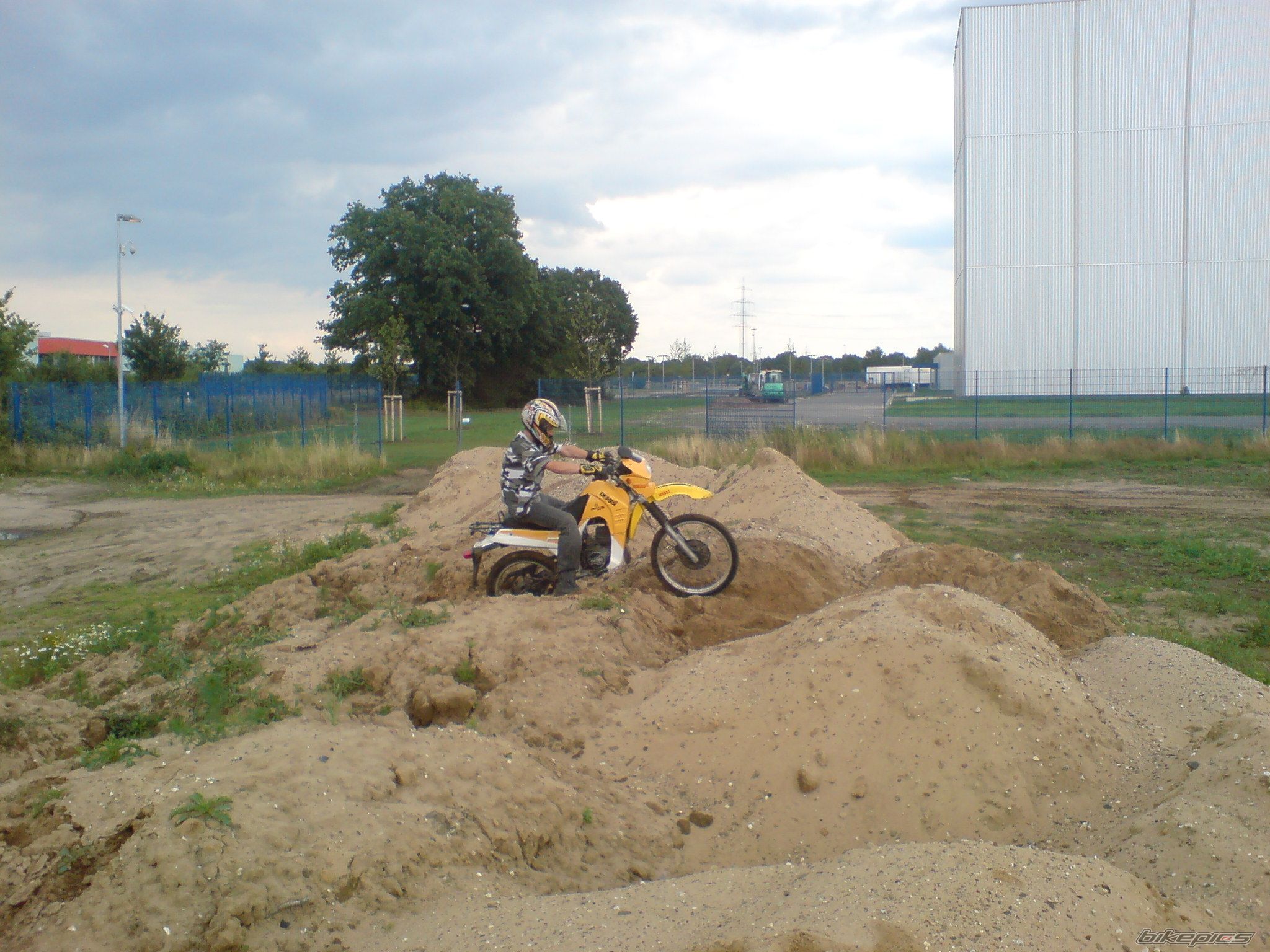 Photo 1354601