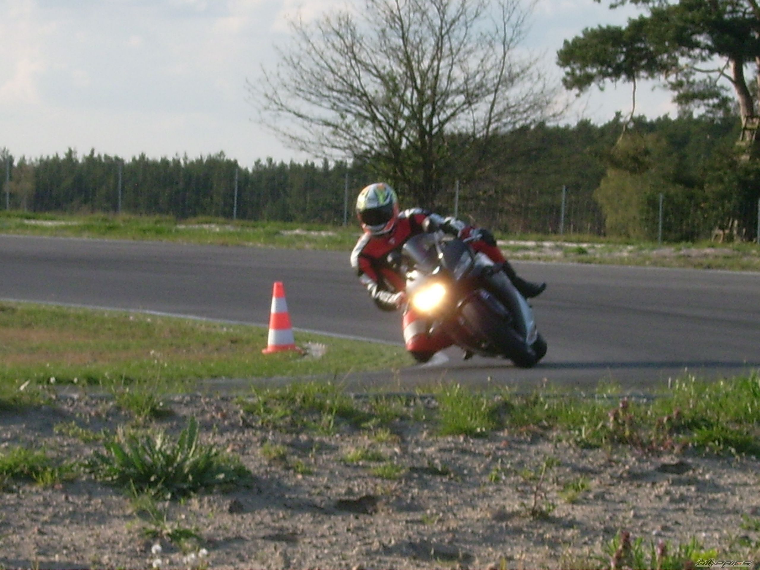 Photo 1354917