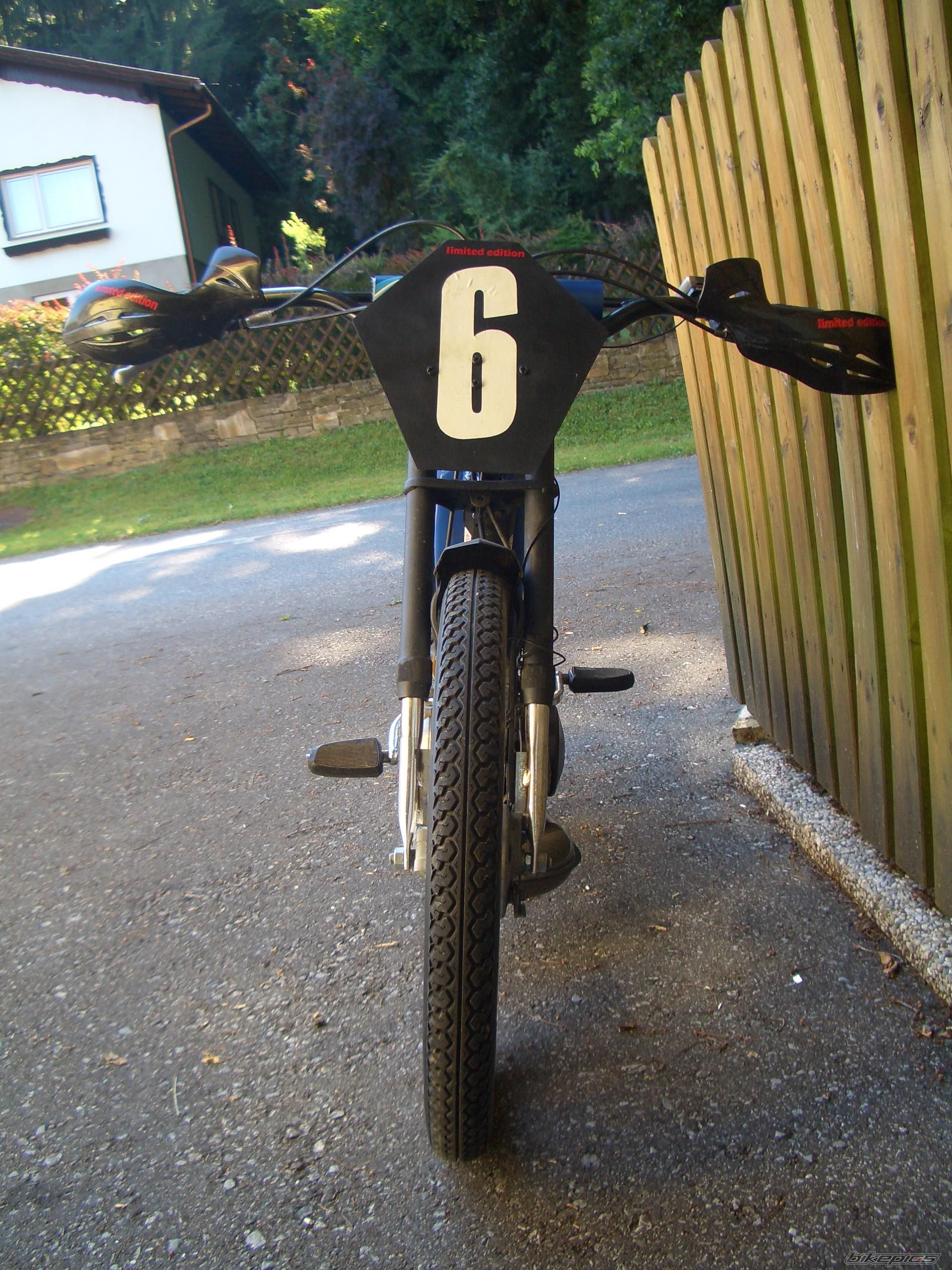 Photo 1354966