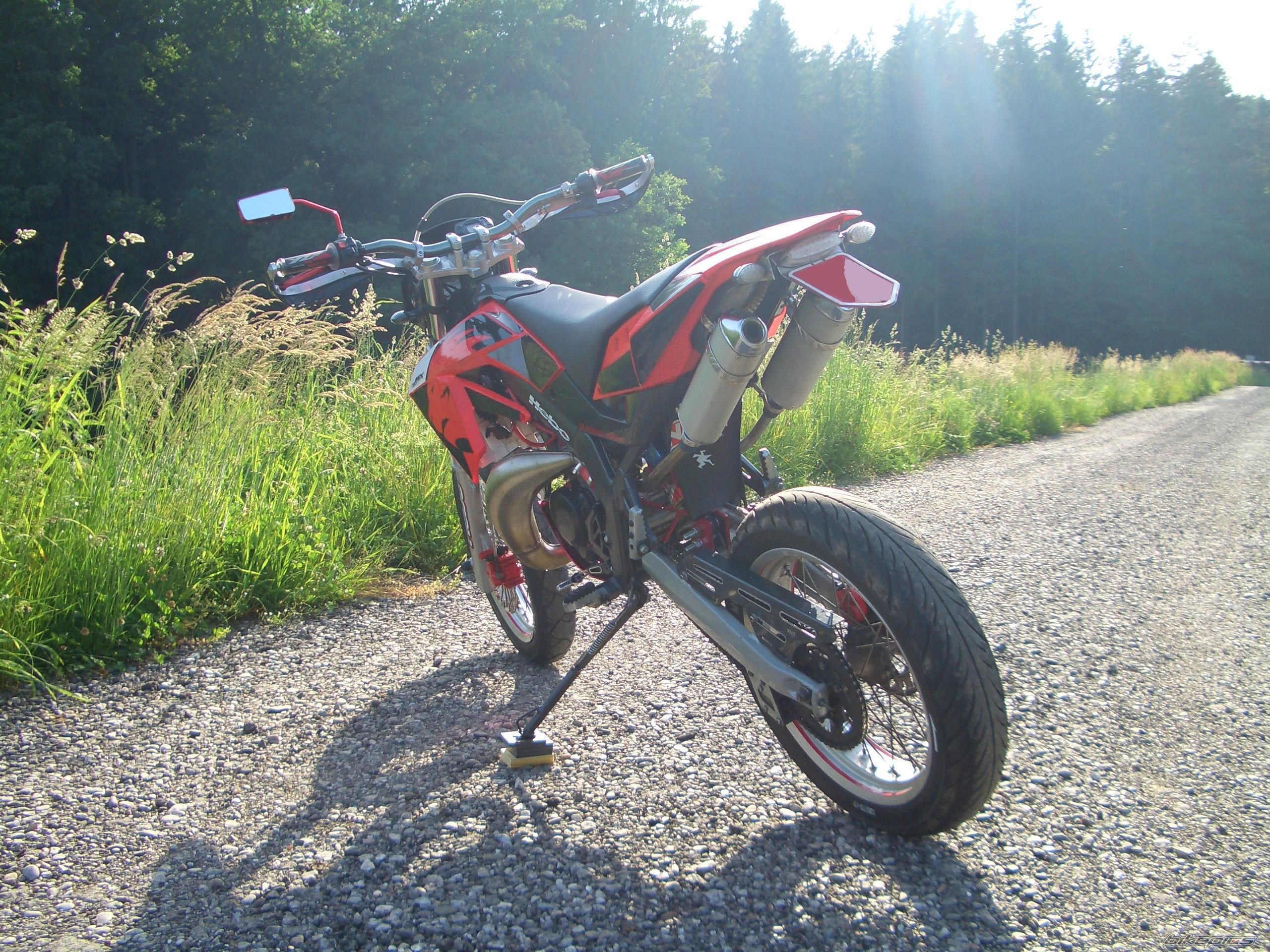 Photo 1354972