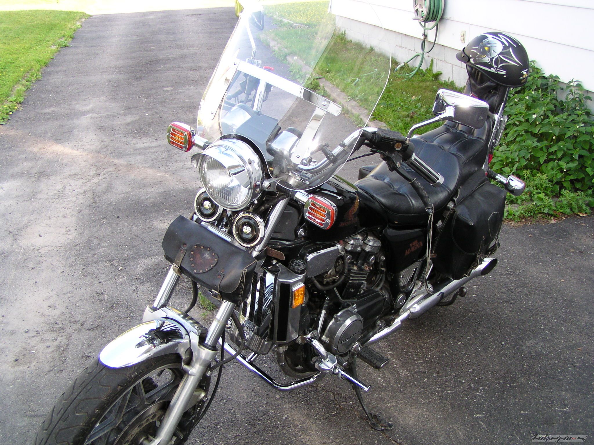 Photo 1355642