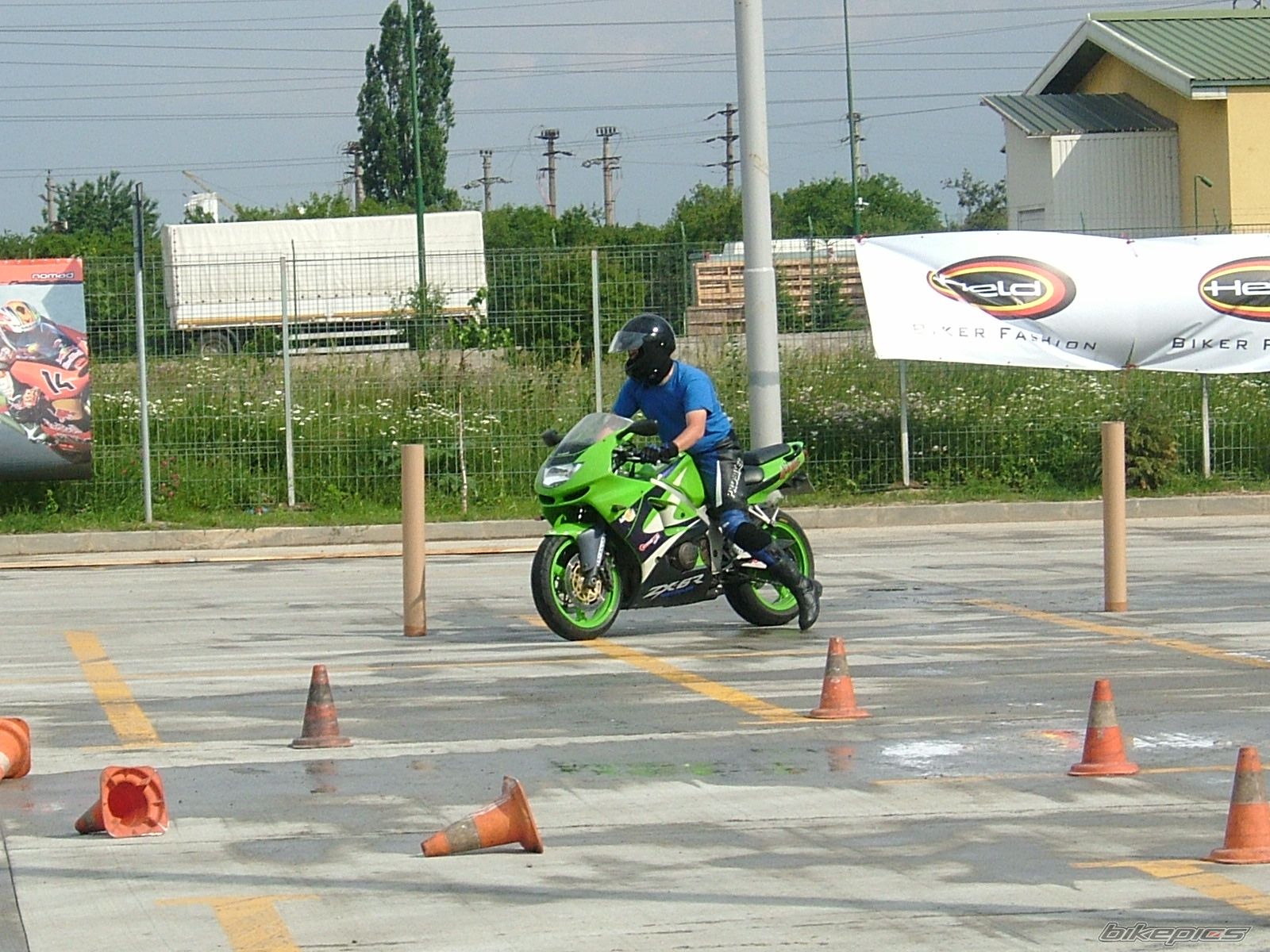 Photo 1356186