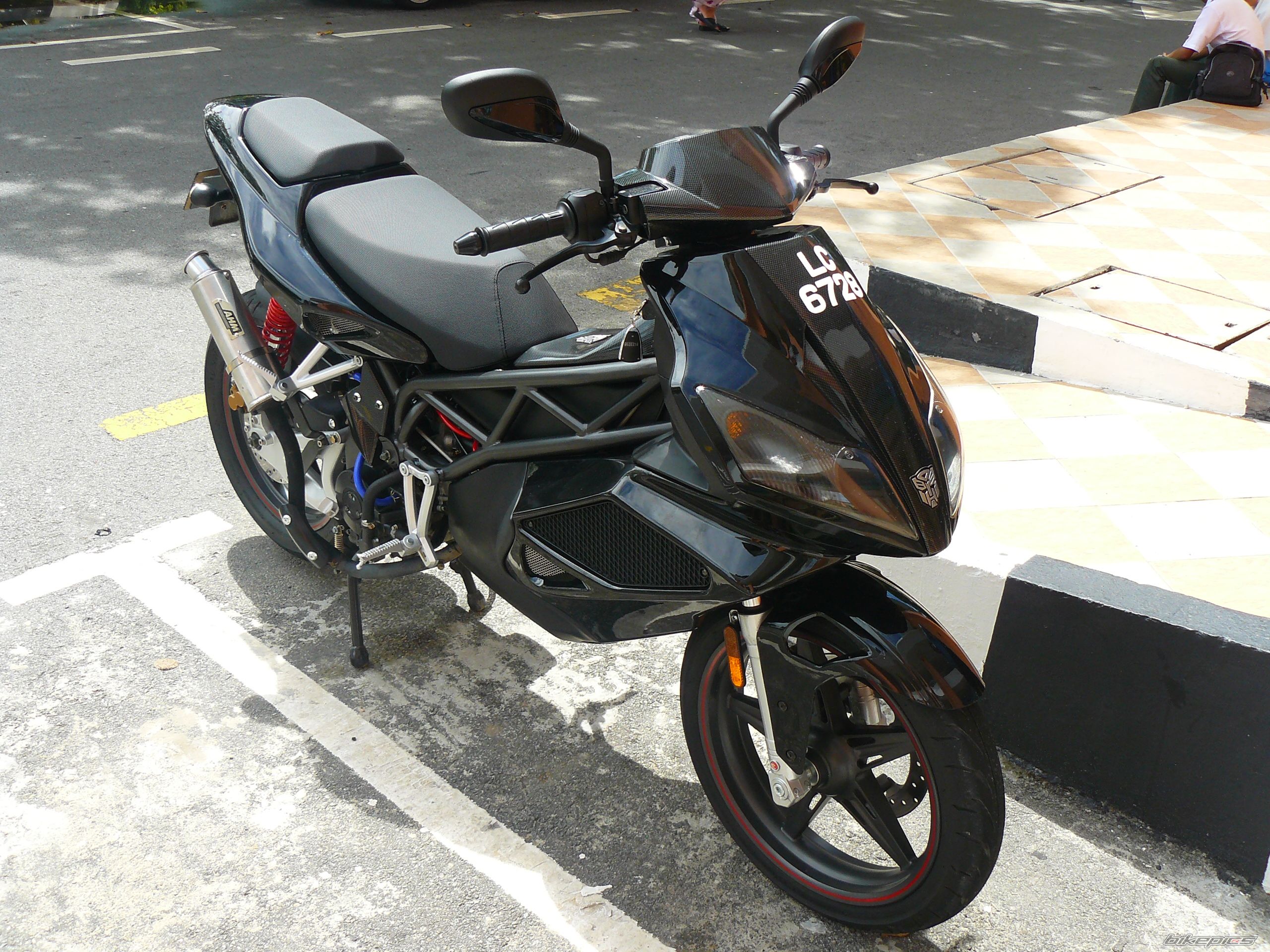 Photo 1356241