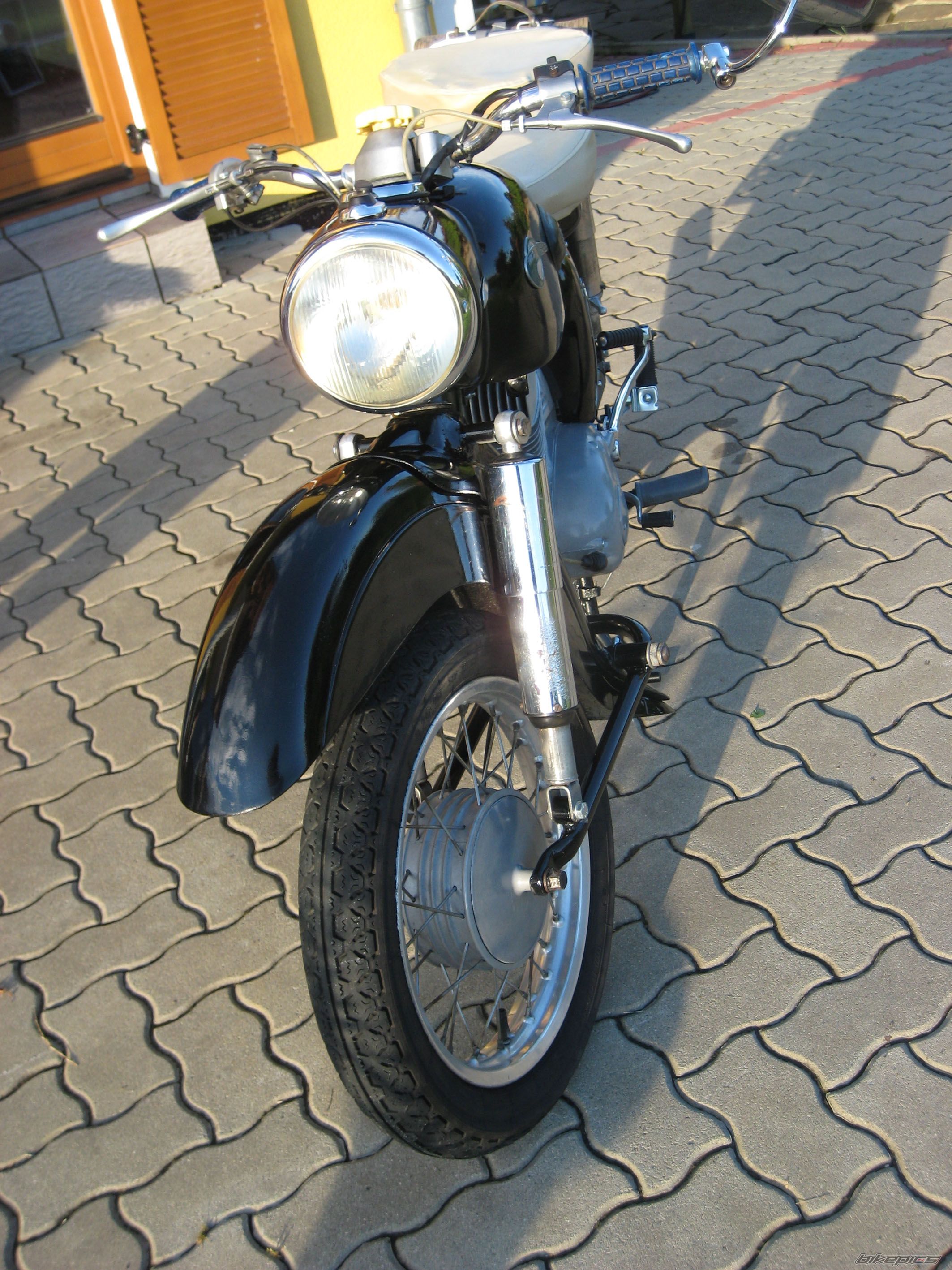 Photo 1356822