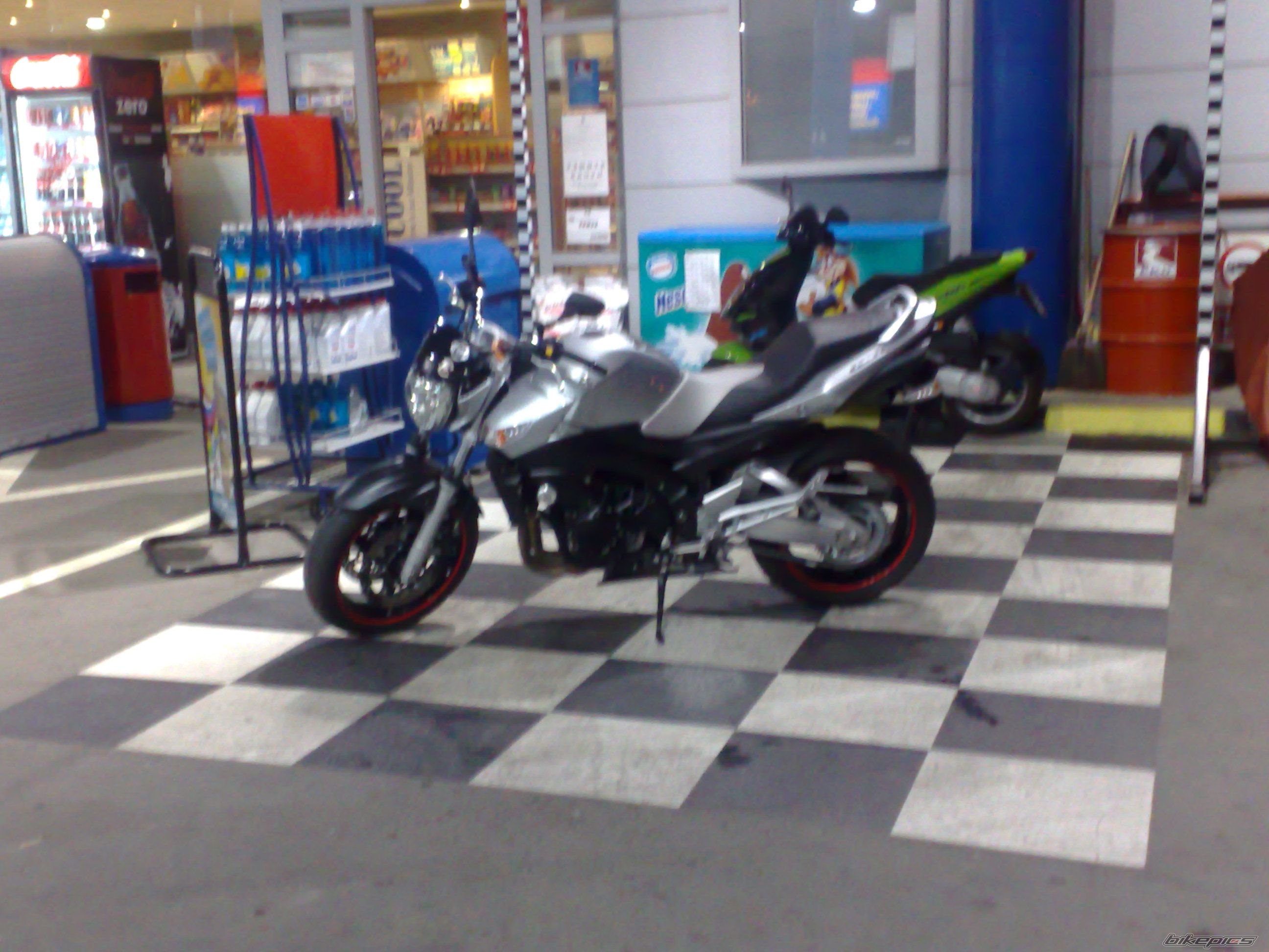 Photo 1357079