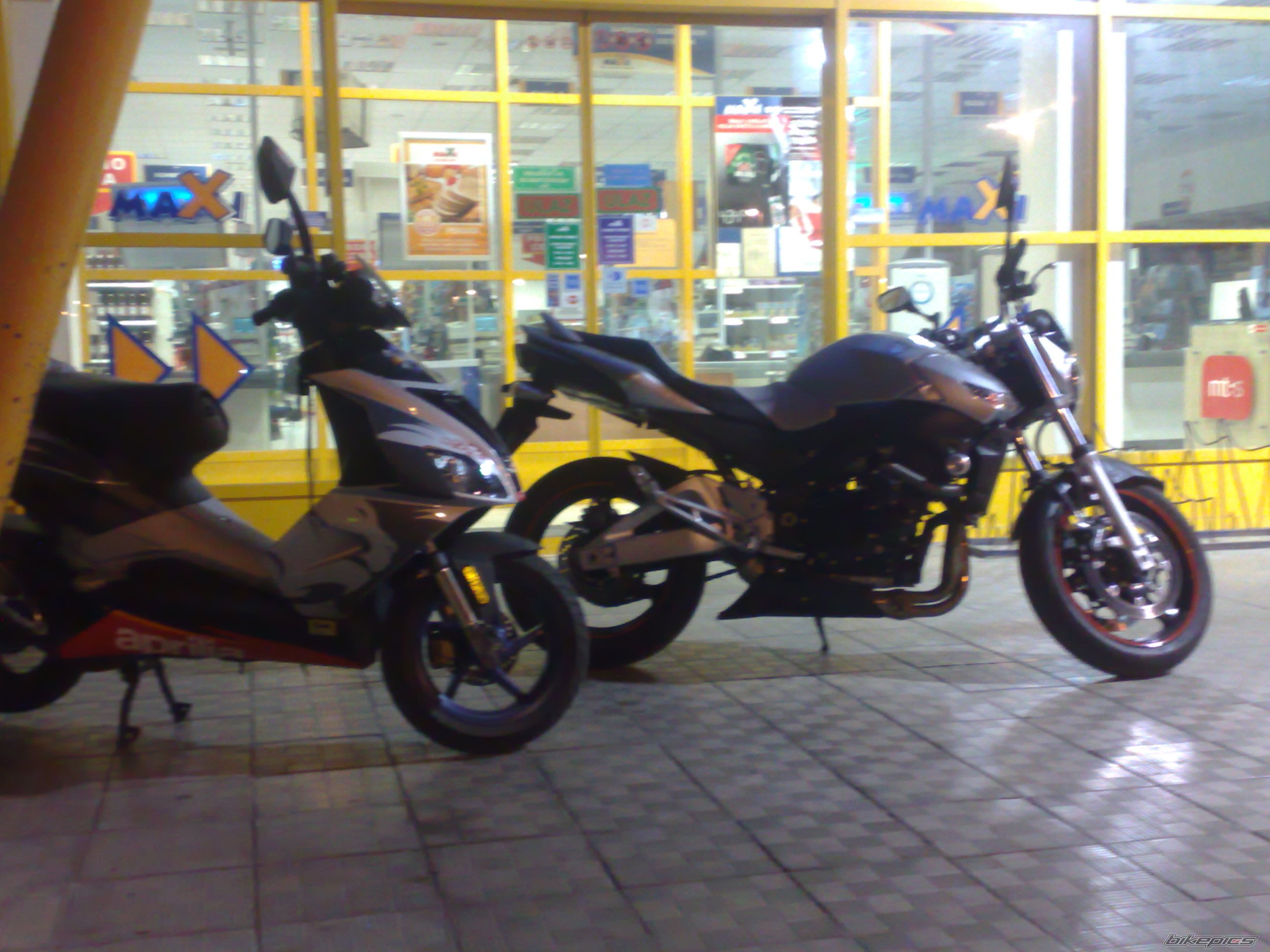 Photo 1357081