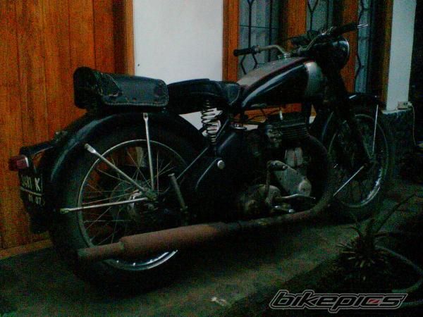 Photo 1357092