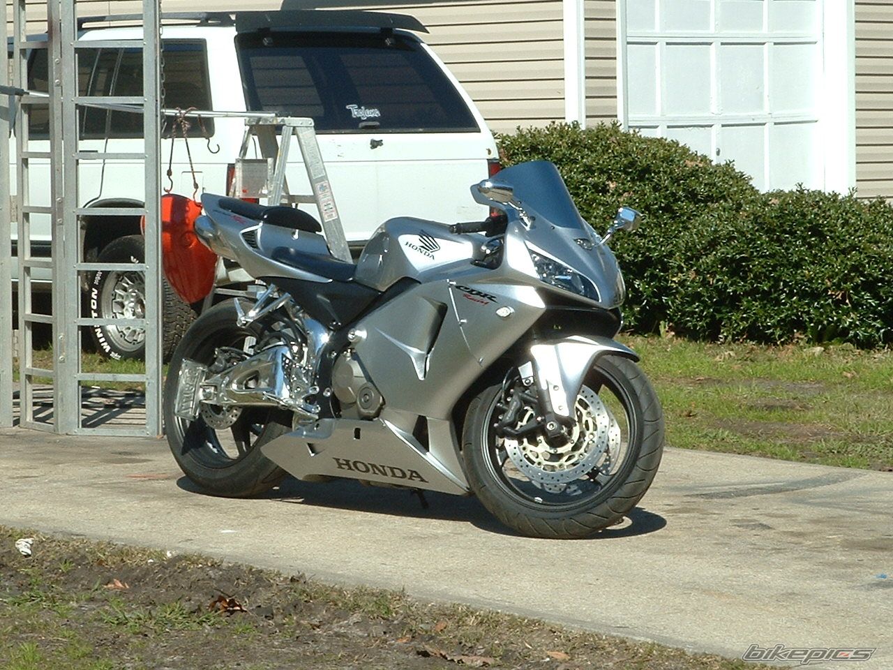 Photo 1357554