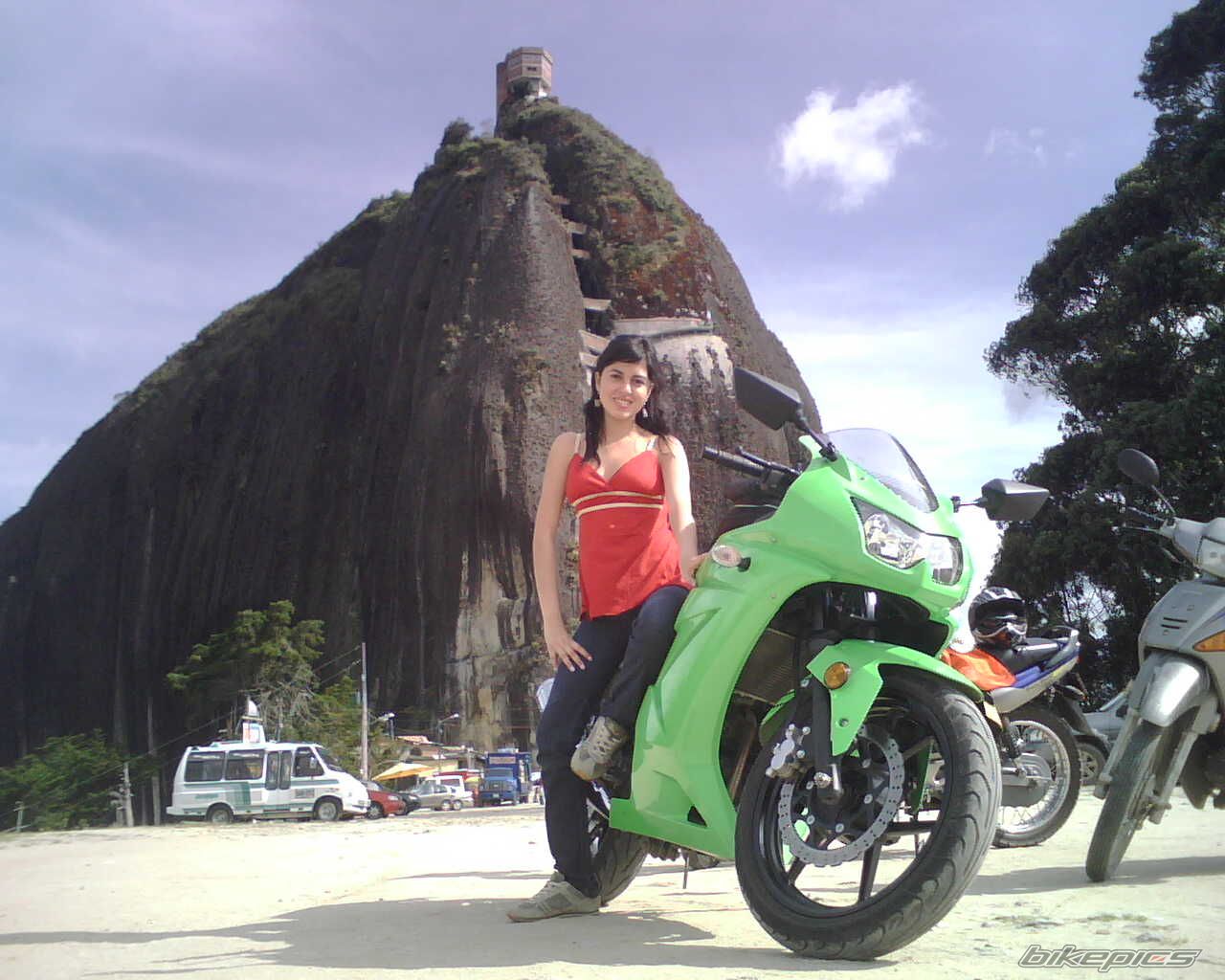 Photo 1357956