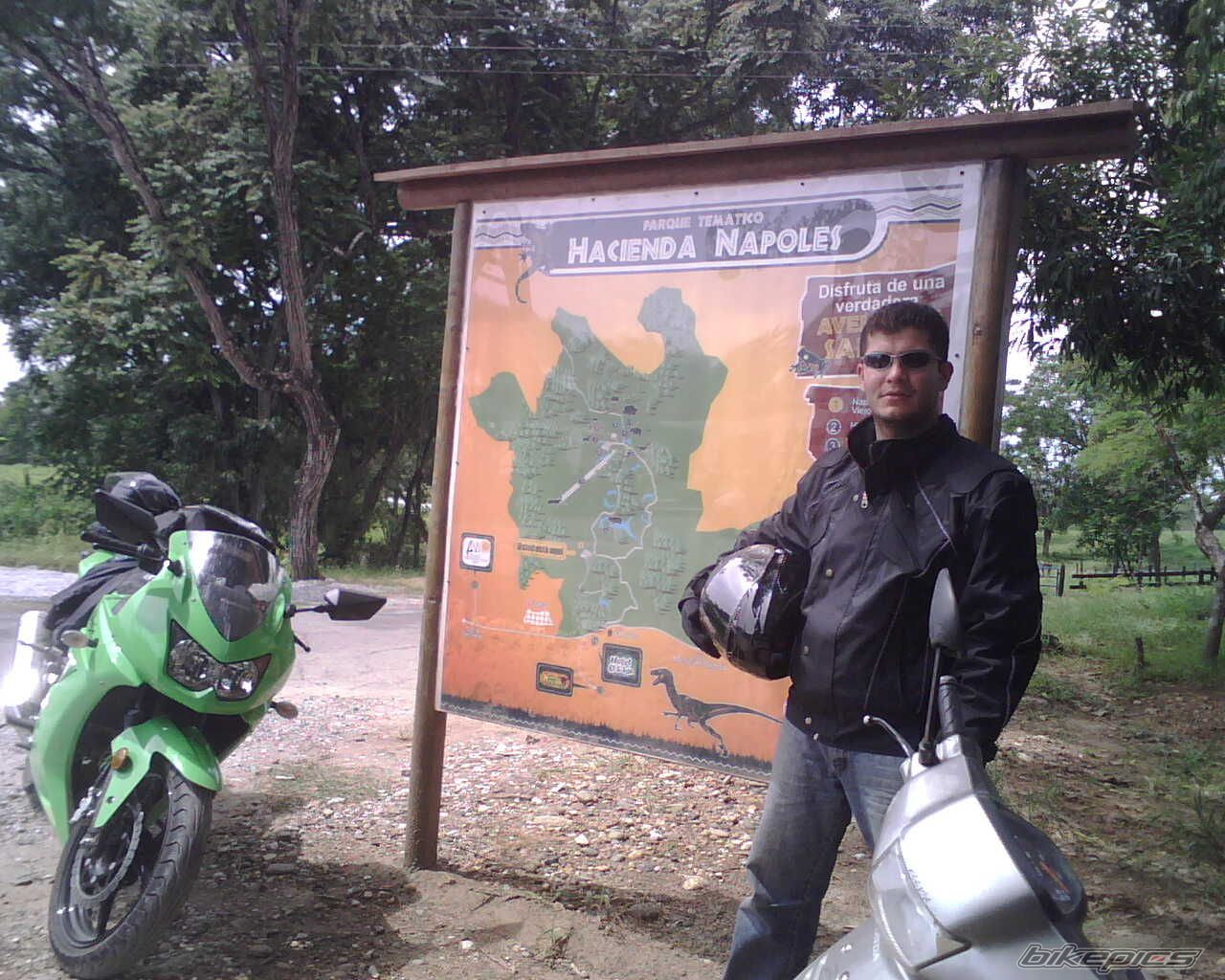 Photo 1357962