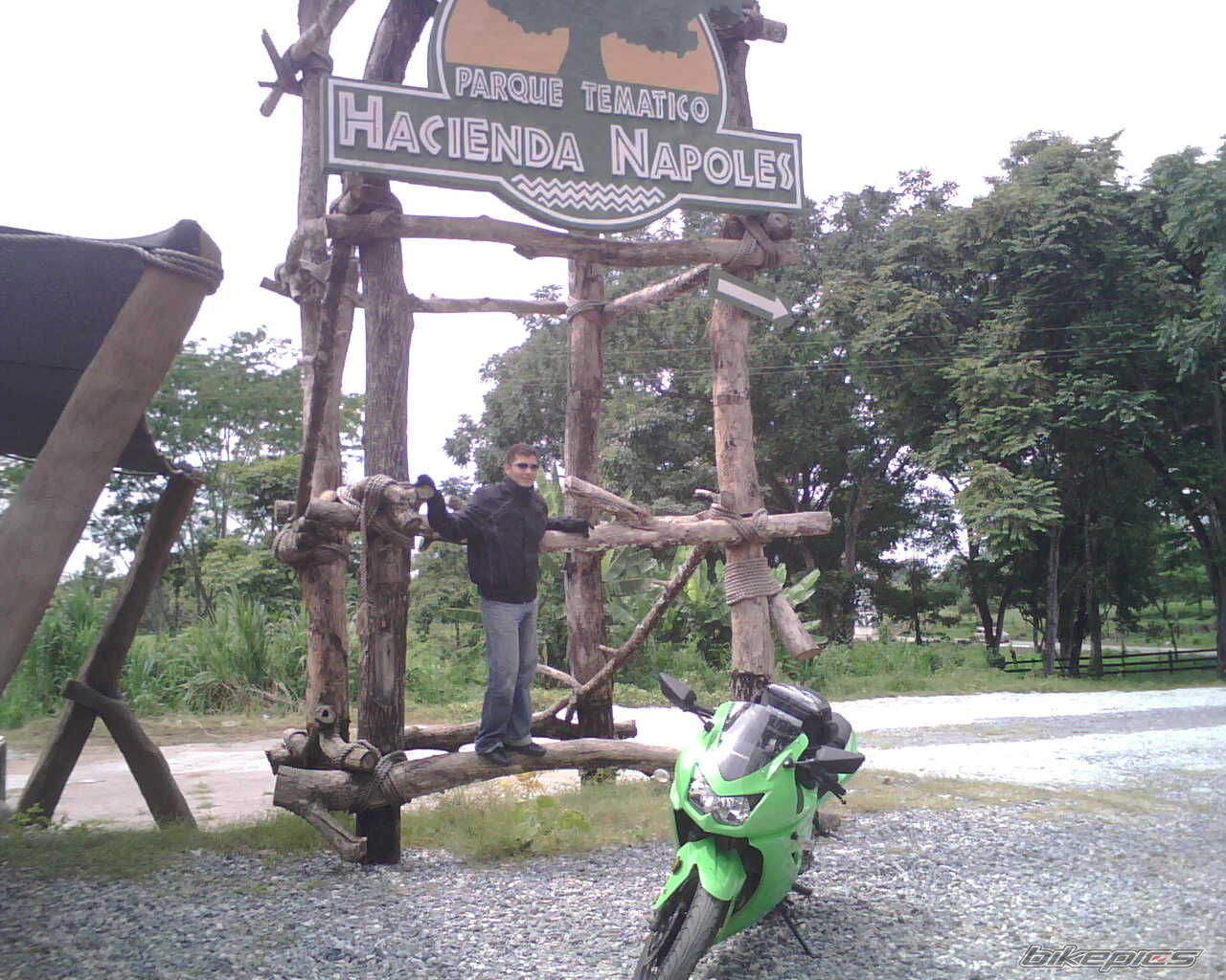 Photo 1357965