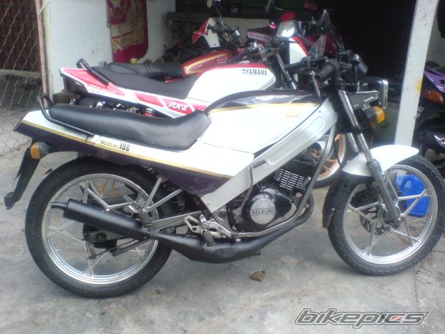 Photo 1358129