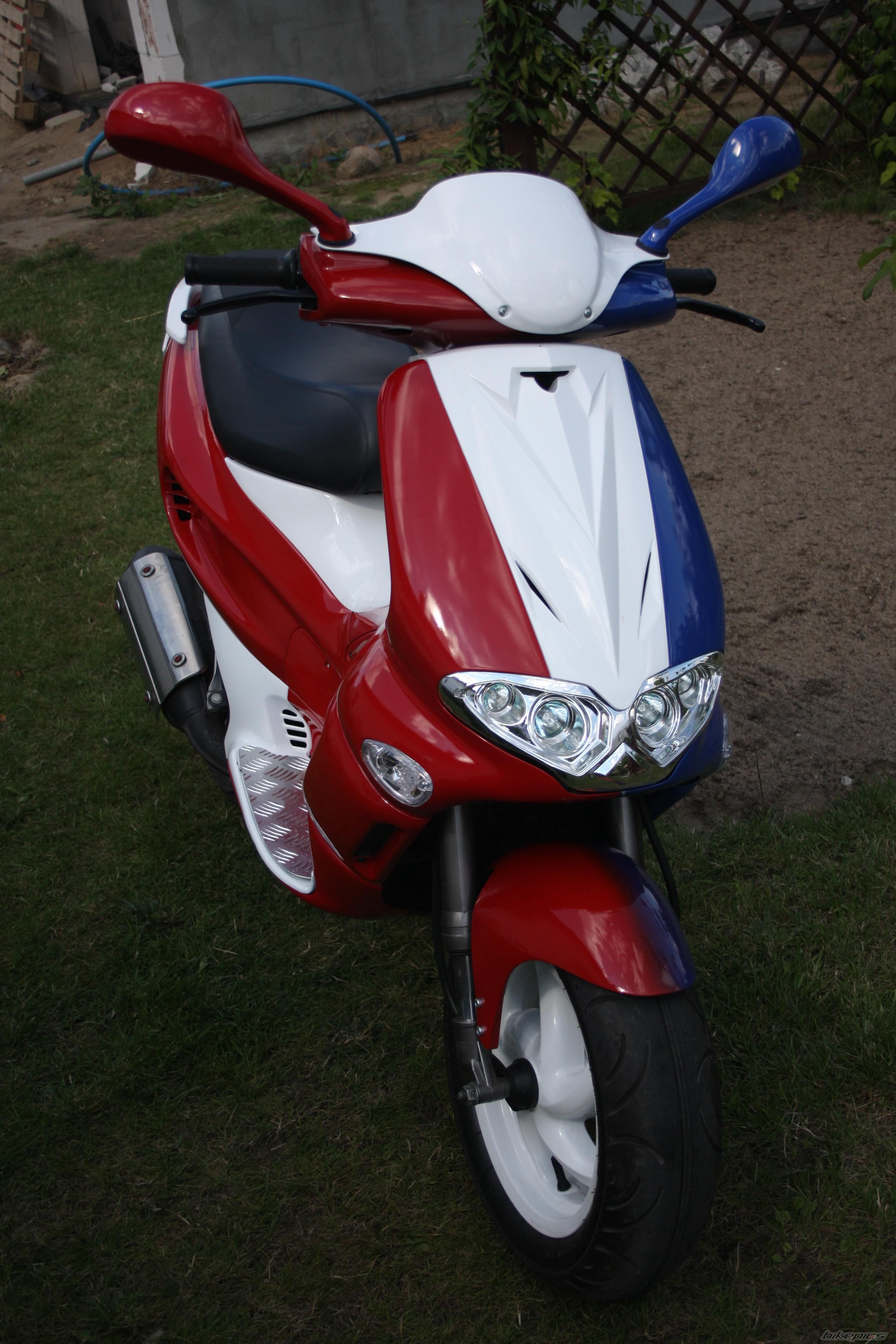 Photo 1358579