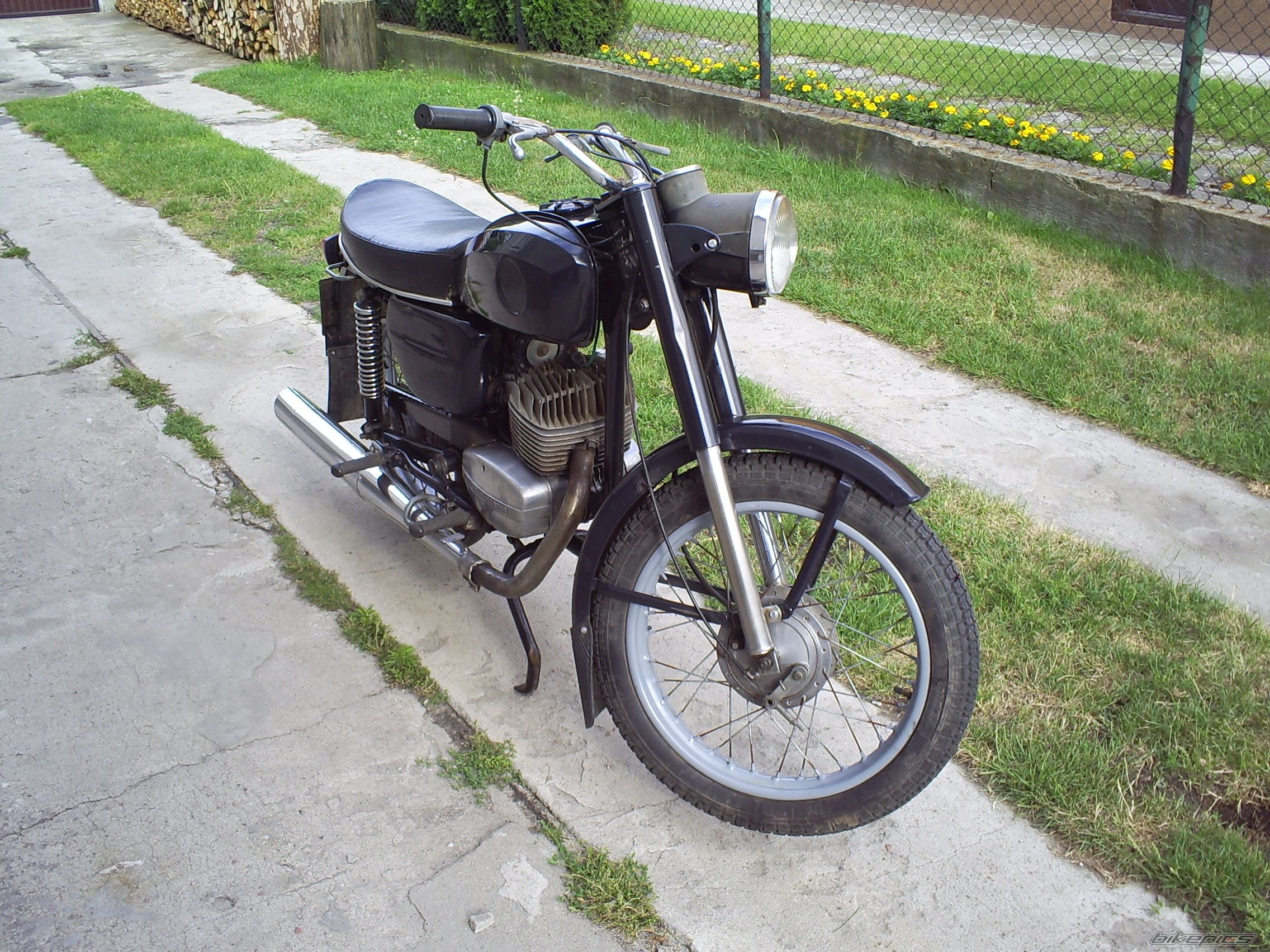 Photo 1358735