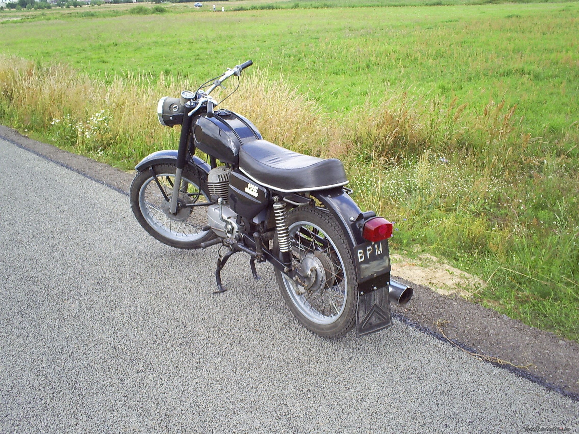 Photo 1358834