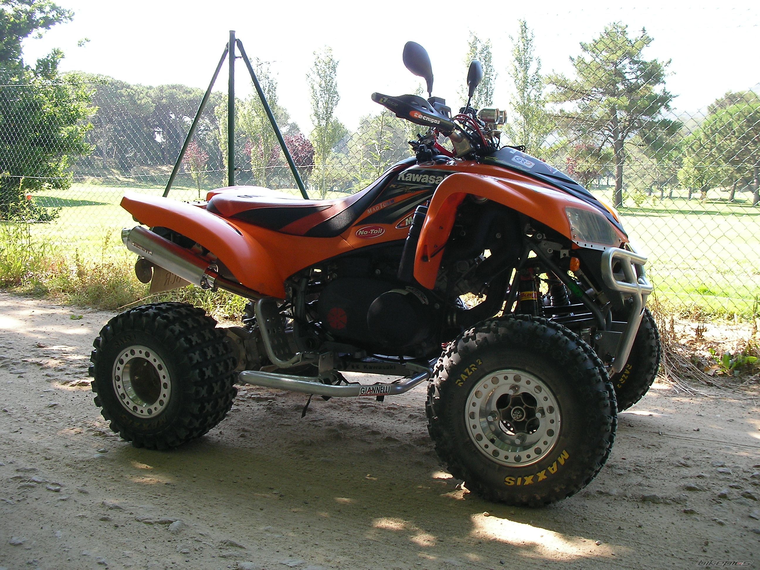 Photo 1359372