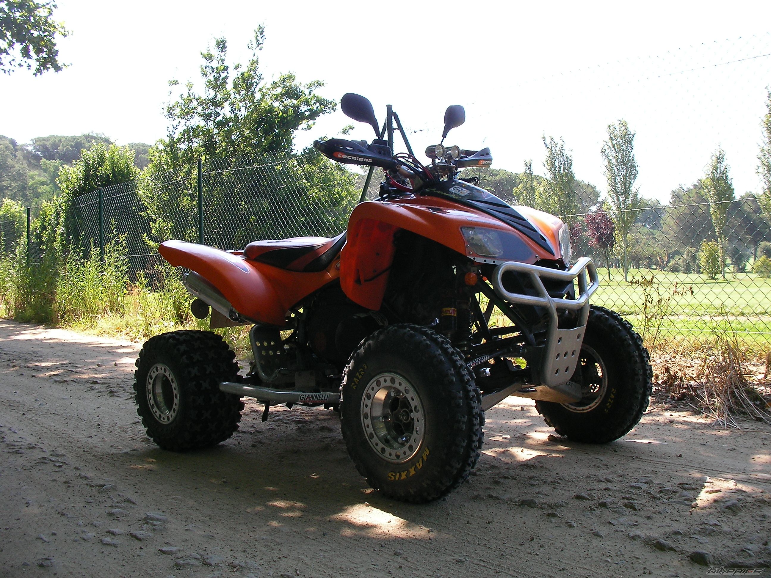 Photo 1359383