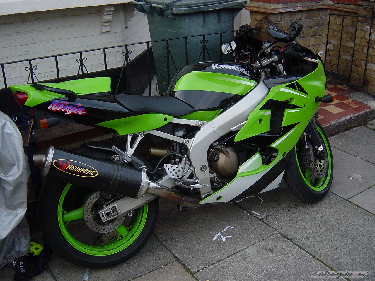 Photo 1359432