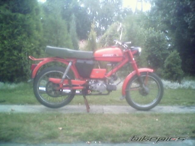 Photo 1359717