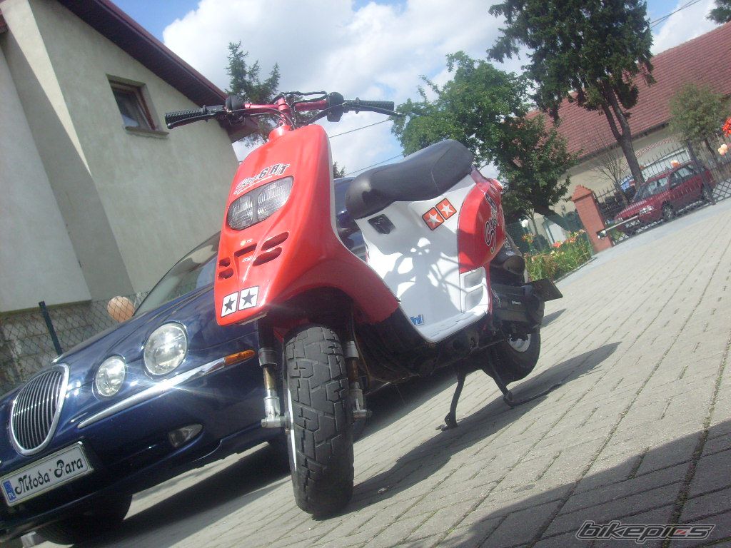 Photo 1359858